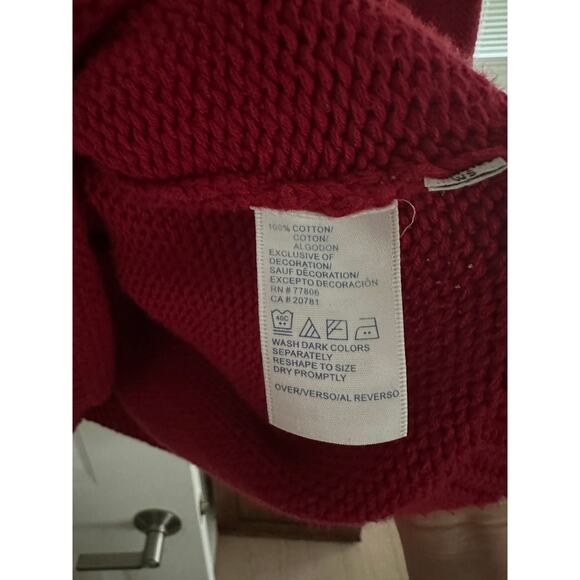 Tommy Hilfiger - Picture 8 of 9